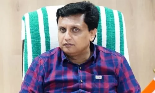 റോഡിലെ കുഴികളിൽ വീണ് എത്ര യാത്രക്കാർ മരിച്ചു?; അറിയില്ലെന്ന് മന്ത്രി മുഹമ്മദ് റിയാസ്