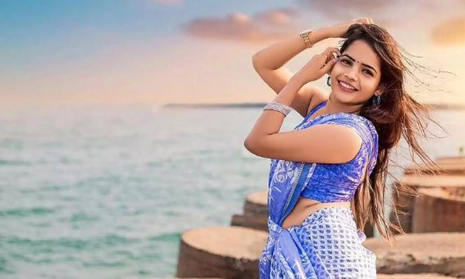 തമിഴ് യുവനടിയെ ഫ്ളാറ്റിൽ മരിച്ച നിലയിൽ കണ്ടെത്തി തമിഴ് യുവനടിയെ ഫ്ളാറ്റിൽ മരിച്ച നിലയിൽ കണ്ടെത്തി