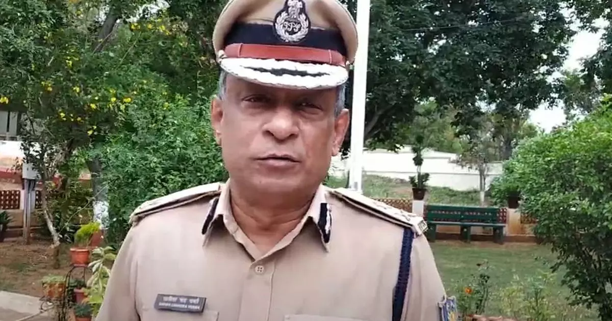 ഇസ്രത്ത് ജഹാന്‍ കേസ് അന്വേഷിച്ച ഐ.പി.എസ് ഉദ്യോഗസ്ഥനെ പിരിച്ചുവിട്ട ഉത്തരവിന് സ്റ്റേ