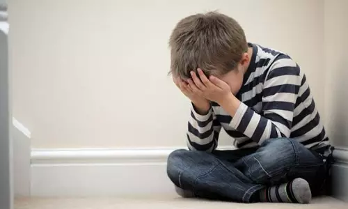 രക്ഷിതാക്കളുടെ വിവാഹമോചനം: കുട്ടികളിലെ വൈകാരിക ആഘാതം പരിഹരിക്കാനുള്ള മാർഗങ്ങൾ