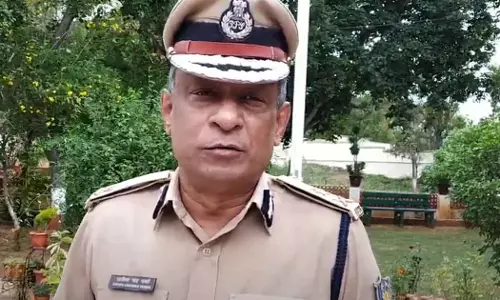 ഇസ്രത്ത് ജഹാന്‍ കേസ് അന്വേഷിച്ച ഐ.പി.എസ് ഉദ്യോഗസ്ഥനെ പിരിച്ചുവിട്ട ഉത്തരവിന് സ്റ്റേ