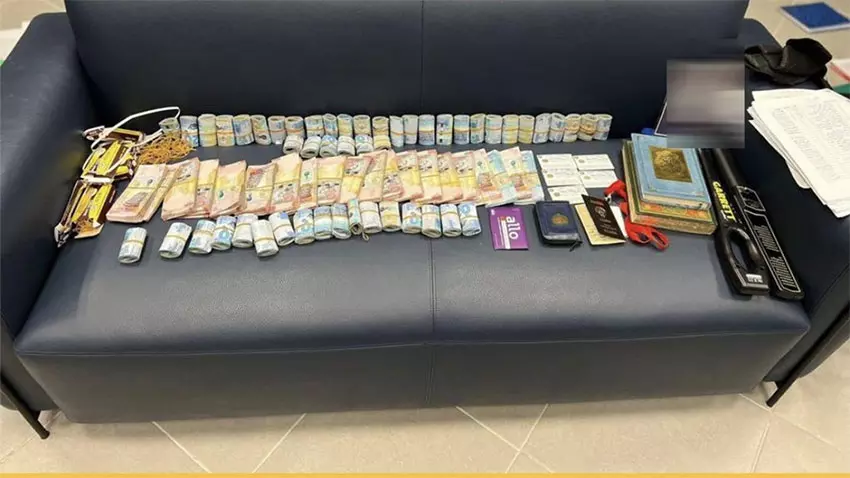 കുവൈത്തിൽ വോട്ട് കച്ചവടത്തിലേർപ്പെട്ട ഏഴുപേരെ അറസ്റ്റ് ചെയ്തു കുവൈത്തിൽ വോട്ട് കച്ചവടത്തിലേർപ്പെട്ട ഏഴുപേരെ അറസ്റ്റ് ചെയ്തു