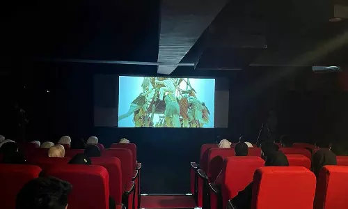 30 വർഷത്തെ നീണ്ട ഇടവേള; കശ്മീര് വീണ്ടും സിനിമ തിയേറ്ററുകളിലേക്ക് 30 വർഷത്തെ നീണ്ട ഇടവേള; കശ്മീര് വീണ്ടും സിനിമ തിയേറ്ററുകളിലേക്ക്