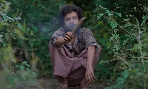 നമ്മള് വിചാരിച്ചാല്ലൊന്നും ആണുങ്ങളെ നന്നാക്കാന്‍ പറ്റത്തില്ല; ചട്ടമ്പിത്തരങ്ങളുമായി പുതിയ ട്രെയിലര്‍