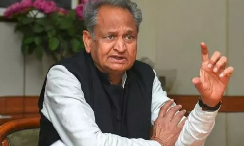 ഇരട്ട പദവി തർക്കത്തിന് അടിസ്ഥാനമില്ല, മുഖ്യമന്ത്രി-പാർട്ടി അധ്യക്ഷ സ്ഥാനങ്ങൾ ഒരുമിച്ച് കൊണ്ട് പോകാനാകും: അശോക് ഗെഹ്‌ലോട്ട്