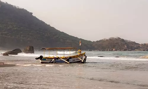 പ്രതിസന്ധിയിൽ പലായനം തുടരുന്നു; 12 ശ്രീലങ്കൻ പൗരന്മാർ കൂടി തമിഴ്‌നാട്ടിലെത്തി