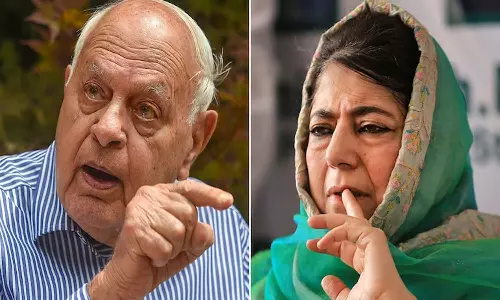 ഒരു ഹിന്ദു അജ്മീർ ദർഗ സന്ദർശിച്ചാൽ മുസ്ലിമായി മാറുമോ?; പരിഹസിച്ച് ഫാറൂഖ് അബ്ദുല്ല ഒരു ഹിന്ദു അജ്മീർ ദർഗ സന്ദർശിച്ചാൽ മുസ്ലിമായി മാറുമോ?; പരിഹസിച്ച് ഫാറൂഖ് അബ്ദുല്ല