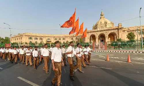 റിപ്പബ്ലിക് പരേഡിലേക്ക് ആർഎസ്എസിനെ നെഹ്‌റു ക്ഷണിച്ചോ? തെളിവില്ല, വാദം മാത്രം