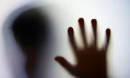 പുറത്തു പറഞ്ഞാൽ കൊന്ന്കളയും; പന്ത്രണ്ടുകാരനെ ലൈംഗികമായി പീഡിപ്പിച്ചെന്ന് പരാതി