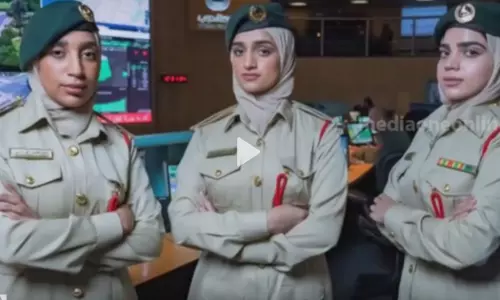 ദുബൈ പൊലീസ് കൺട്രോൾ സെൻറർ നിയന്ത്രിക്കാൻ വനിതകൾ ദുബൈ പൊലീസ് കൺട്രോൾ സെൻറർ നിയന്ത്രിക്കാൻ വനിതകൾ