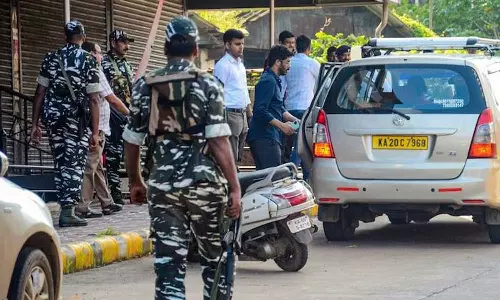 പോപുലർ ഫ്രണ്ടിന്റെ ഓഫീസുകളിൽ എന്‍.ഐ.എ റെയ്ഡ്: വിവിധ സംസ്ഥാനങ്ങളിലായി 100 ലധികം പേർ കസ്റ്റഡിയിൽ