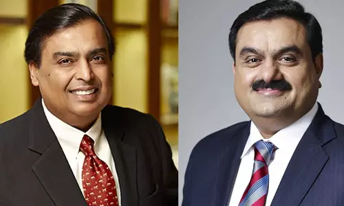 ജീവനക്കാരെ ചാടിക്കരുത്; അദാനിയും അംബാനിയും തമ്മിൽ ധാരണ- റിപ്പോർട്ട്