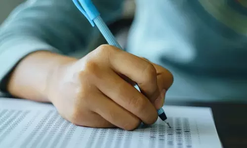 സര്‍വകലാശാല പരീക്ഷകള്‍ മാറ്റി; പി.എസ്.സി പരീക്ഷയ്ക്ക് മാറ്റമില്ല