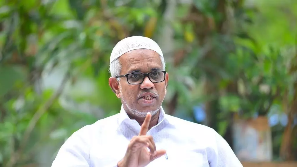 സ്കൂള് സമയ മാറ്റം: ശിപാർശ തള്ളണമെന്ന് സമസ്ത നേതാവ് അബ്ദുസ്സമദ് പൂക്കോട്ടൂർ സ്കൂള് സമയ മാറ്റം: ശിപാർശ തള്ളണമെന്ന് സമസ്ത നേതാവ് അബ്ദുസ്സമദ് പൂക്കോട്ടൂർ