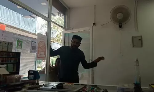 നിന്റെ തീരുമാനമെന്താ... കട അടയ്ക്കില്ലെന്ന് തന്നെയാണോ; ഹർത്താലിനിടെ കടയുടമയെ ഭീഷണിപ്പെടുത്തി പിഎഫ്‌ഐ പ്രവർത്തകൻ