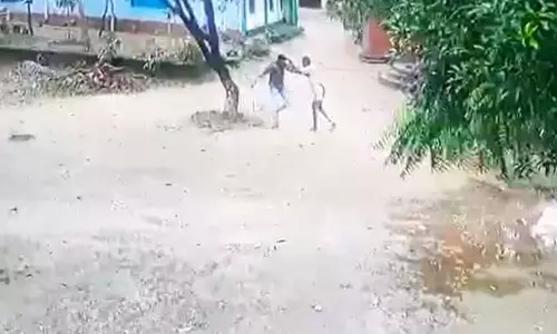 ശാസിച്ചതിൽ അസ്വസ്ഥനാകുമെന്ന് കരുതിയില്ല; അധ്യാപകനു നേരെ വെടിയുതിർത്ത് വിദ്യാർഥി ശാസിച്ചതിൽ അസ്വസ്ഥനാകുമെന്ന് കരുതിയില്ല; അധ്യാപകനു നേരെ വെടിയുതിർത്ത് വിദ്യാർഥി