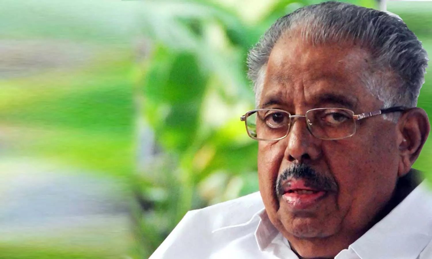 മലബാറിലെ കോൺഗ്രസിന്റെ സുൽത്താൻ; ലീഗിനോട് ഇടഞ്ഞും കാന്തപുരത്തെ കൂട്ടുപിടിച്ചും രാഷ്ട്രീയ ജീവിതം മലബാറിലെ കോൺഗ്രസിന്റെ സുൽത്താൻ; ലീഗിനോട് ഇടഞ്ഞും കാന്തപുരത്തെ കൂട്ടുപിടിച്ചും രാഷ്ട്രീയ ജീവിതം