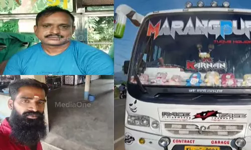 ജാർഖണ്ഡിൽ നിന്ന് തൊഴിലാളികളെ കൊണ്ടുവരാൻ പോയ മലയാളികളെ  ഗ്രാമവാസികൾ ബന്ദികളാക്കി