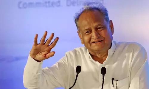 കോണ്‍ഗ്രസ് അധ്യക്ഷനാവാന്‍ ഗെ‍ഹ്‍ലോട്ടില്ല? മുഖ്യമന്ത്രിയായി തുടര്‍ന്നേക്കും