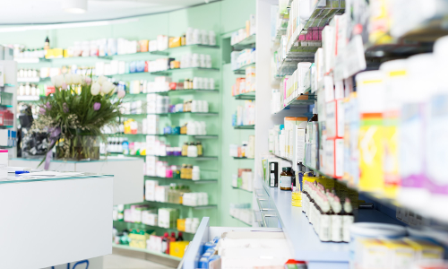 ഫാർമസി ലൈസൻസുകൾ കുവൈത്തികൾക്ക്   മാത്രമാക്കിയ ഉത്തരവിനെതിരെ അഭിഭാഷകർ