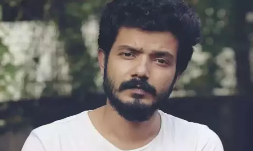 മാധ്യമപ്രവർത്തകയെ അപമാനിച്ച കേസ്: ശ്രീനാഥ് ഭാസിയെ ജാമ്യത്തിൽ വിട്ടയച്ചു മാധ്യമപ്രവർത്തകയെ അപമാനിച്ച കേസ്: ശ്രീനാഥ് ഭാസിയെ ജാമ്യത്തിൽ വിട്ടയച്ചു