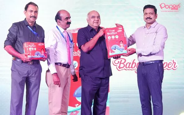 കുഞ്ഞുങ്ങള്ക്ക് ഇനി അധിക കെയര്; ഡയപ്പറുകളുമായി പോപ്പീസ് കുഞ്ഞുങ്ങള്ക്ക് ഇനി അധിക കെയര്; ഡയപ്പറുകളുമായി പോപ്പീസ്