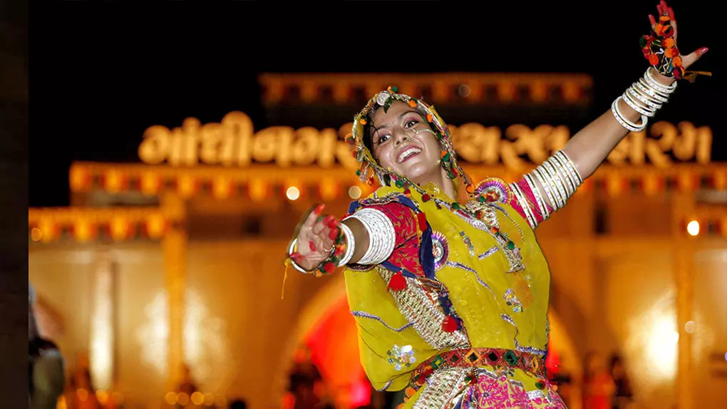 ലവ് ജിഹാദ് നടക്കുന്നെന്ന്; ഗർബ നൃത്തച്ചടങ്ങില്‍ തിരിച്ചറിയൽ കാർഡ് നിർബന്ധമാക്കി മധ്യപ്രദേശ്