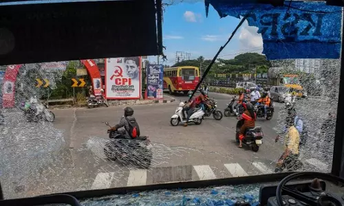 വടിവാളെടുത്ത് കടയടപ്പിക്കാൻ ശ്രമം; രണ്ട് പിഎഫ്ഐ പ്രവർത്തകർ അറസ്റ്റിൽ