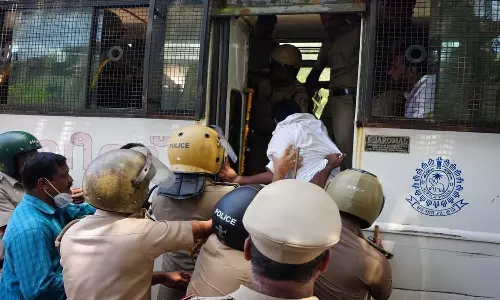 ഹിജാബ് വിലക്കിനെതിരെ പ്രതിഷേധം; അറസ്റ്റ് ചെയ്‌ത എസ്‌ഐഒ പ്രവർത്തകരെ വിട്ടയക്കണമെന്ന് ജമാഅത്തെ ഇസ്‌ലാമി