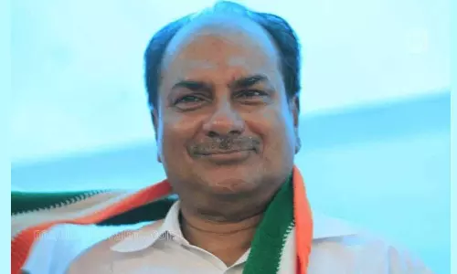 കോൺഗ്രസ് അധ്യക്ഷ തെരഞ്ഞെടുപ്പ്: എ.കെ ആന്റണിയെ ഡൽഹിയിലേക്ക് വിളിപ്പിച്ചു