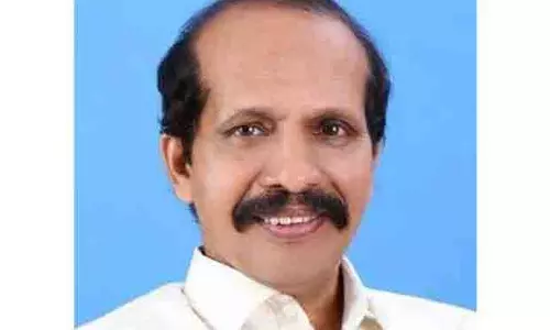 സുരേന്ദ്രന്റേത് രാഷ്ട്രീയ വിവരക്കേട്; അഹമ്മദ് ദേവർകോവിലിന് റിഹാബ് ഫൗണ്ടേഷനുമായി ബന്ധമില്ലെന്ന് ഖാസിം ഇരിക്കൂർ സുരേന്ദ്രന്റേത് രാഷ്ട്രീയ വിവരക്കേട്; അഹമ്മദ് ദേവർകോവിലിന് റിഹാബ് ഫൗണ്ടേഷനുമായി ബന്ധമില്ലെന്ന് ഖാസിം ഇരിക്കൂർ