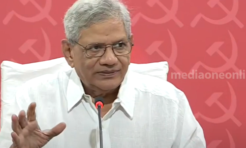 നിരോധനം കൊണ്ടായില്ല, ആര്‍.എസ്.എസിനെ മൂന്നു തവണ നിരോധിച്ചിട്ടുണ്ട്: യെച്ചൂരി