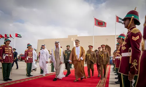 ഒമാൻ സന്ദർശനം പൂർത്തിയാക്കി യു.എ.ഇ ഭരണാധികാരി ശൈഖ് മുഹമ്മദ് ബിൻ സായിദ് മടങ്ങി