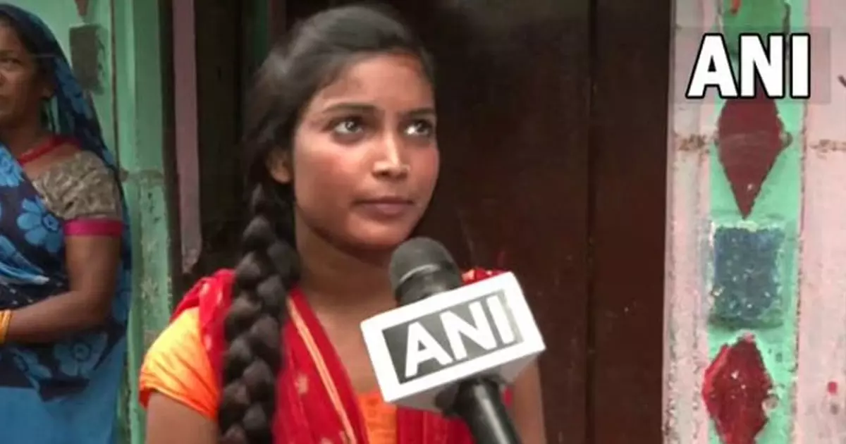 ഞാന് തെറ്റായിട്ടൊന്നും ചോദിച്ചിട്ടില്ല: ഐ.എ.എസ് ഉദ്യോഗസ്ഥയുടെ കോണ്ടം പരാമര്ശത്തെ കുറിച്ച് പെണ്കുട്ടി ഞാന് തെറ്റായിട്ടൊന്നും ചോദിച്ചിട്ടില്ല: ഐ.എ.എസ് ഉദ്യോഗസ്ഥയുടെ കോണ്ടം പരാമര്ശത്തെ കുറിച്ച് പെണ്കുട്ടി