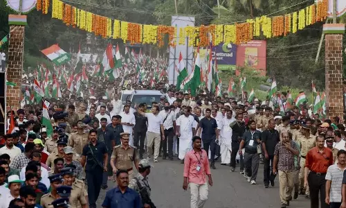 ഭാരത് ജോഡോ യാത്ര കേരളം വിടുന്നു; കേരള പര്യടനം ഇന്ന് സമാപിക്കും ഭാരത് ജോഡോ യാത്ര കേരളം വിടുന്നു; കേരള പര്യടനം ഇന്ന് സമാപിക്കും