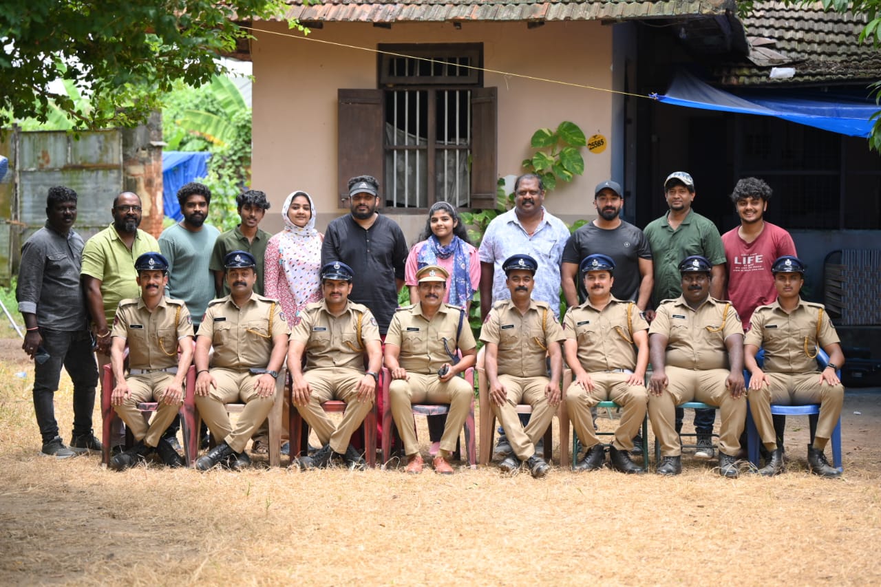 ഒരു പ്രതിക്കൊപ്പമുള്ള എട്ട് പൊലീസുകാരുടെ യാത്ര; കാക്കിപ്പട ചിത്രീകരണം പൂർത്തിയായി
