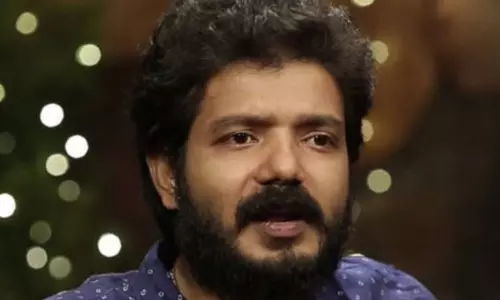 ഞാൻ പോരാടിയത് ശ്രീനാഥ് ഭാസി എന്ന വ്യക്തിക്കെതിരെയല്ല; ഓണ്‍ലൈന്‍ ചാനല്‍ അവതാരകയുടെ കുറിപ്പ്