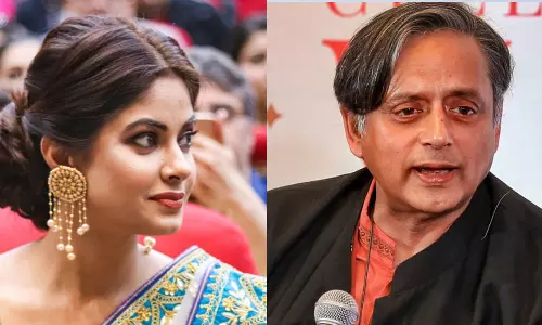 എനിക്ക് ശരിക്ക് ഇഷ്ടമായി; തരൂരിനെ പിന്തുണച്ച് നടി മീര ചോപ്ര എനിക്ക് ശരിക്ക് ഇഷ്ടമായി; തരൂരിനെ പിന്തുണച്ച് നടി മീര ചോപ്ര