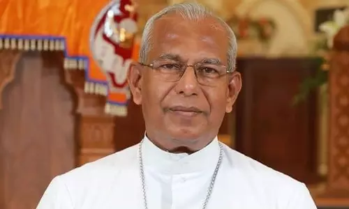 കുർബാന ഏകീകരണം നടപ്പിലാക്കണം; സർക്കുലർ ഇറക്കി ബിഷപ്പ് ആൻഡ്രൂസ് താഴത്ത് കുർബാന ഏകീകരണം നടപ്പിലാക്കണം; സർക്കുലർ ഇറക്കി ബിഷപ്പ് ആൻഡ്രൂസ് താഴത്ത്