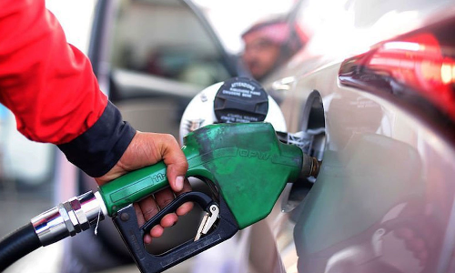 പെട്രോൾ വില വീണ്ടും കുറഞ്ഞു​