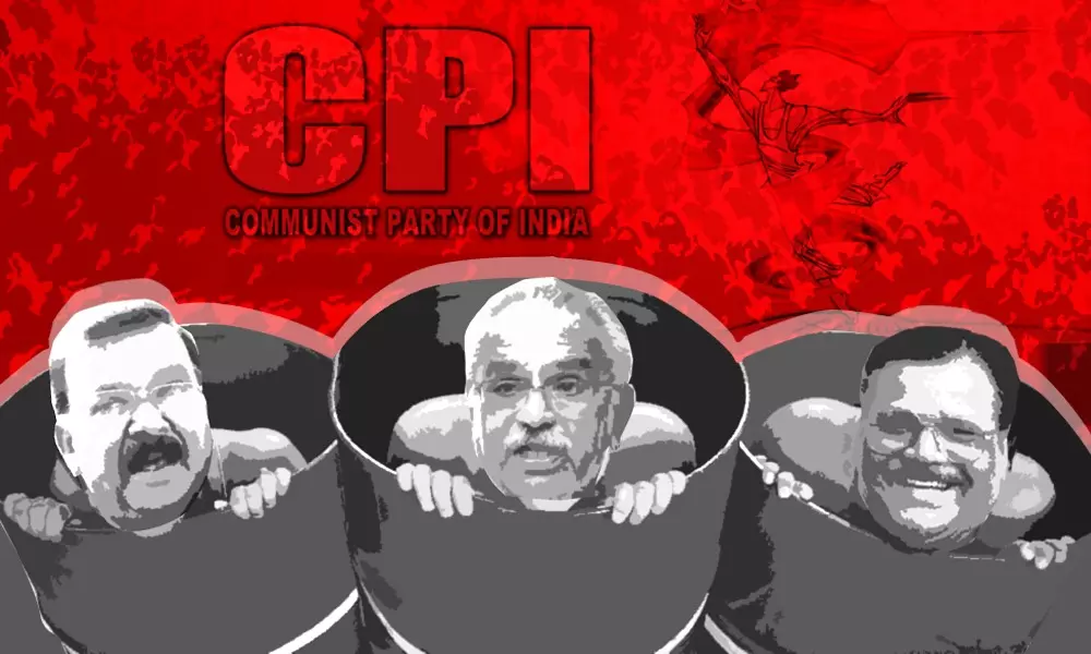 കാള കളിക്കും നേതാക്കള് കാള കളിക്കും നേതാക്കള്