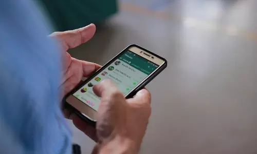 ആശ്വസിക്കാന് വരട്ടെ! വാട്സ്ആപ്പിൽ ഡിലീറ്റ് ചെയ്ത മെസേജുകളും വായിക്കാനാകും; സൂത്രവിദ്യകളുണ്ട് ആശ്വസിക്കാന് വരട്ടെ! വാട്സ്ആപ്പിൽ ഡിലീറ്റ് ചെയ്ത മെസേജുകളും വായിക്കാനാകും; സൂത്രവിദ്യകളുണ്ട്