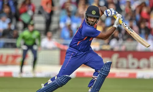 സഞ്ജു ബാക്ക്; ദക്ഷിണാഫ്രിക്കക്കെതിരായ ഏകദിന പരമ്പരക്കുള്ള ഇന്ത്യൻ ടീമിനെ പ്രഖ്യാപിച്ചു