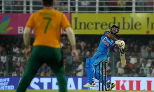 റൺമലക്ക് മുന്നിൽ വീണ് ദക്ഷിണാഫ്രിക്ക; ഇന്ത്യക്ക് പരമ്പര