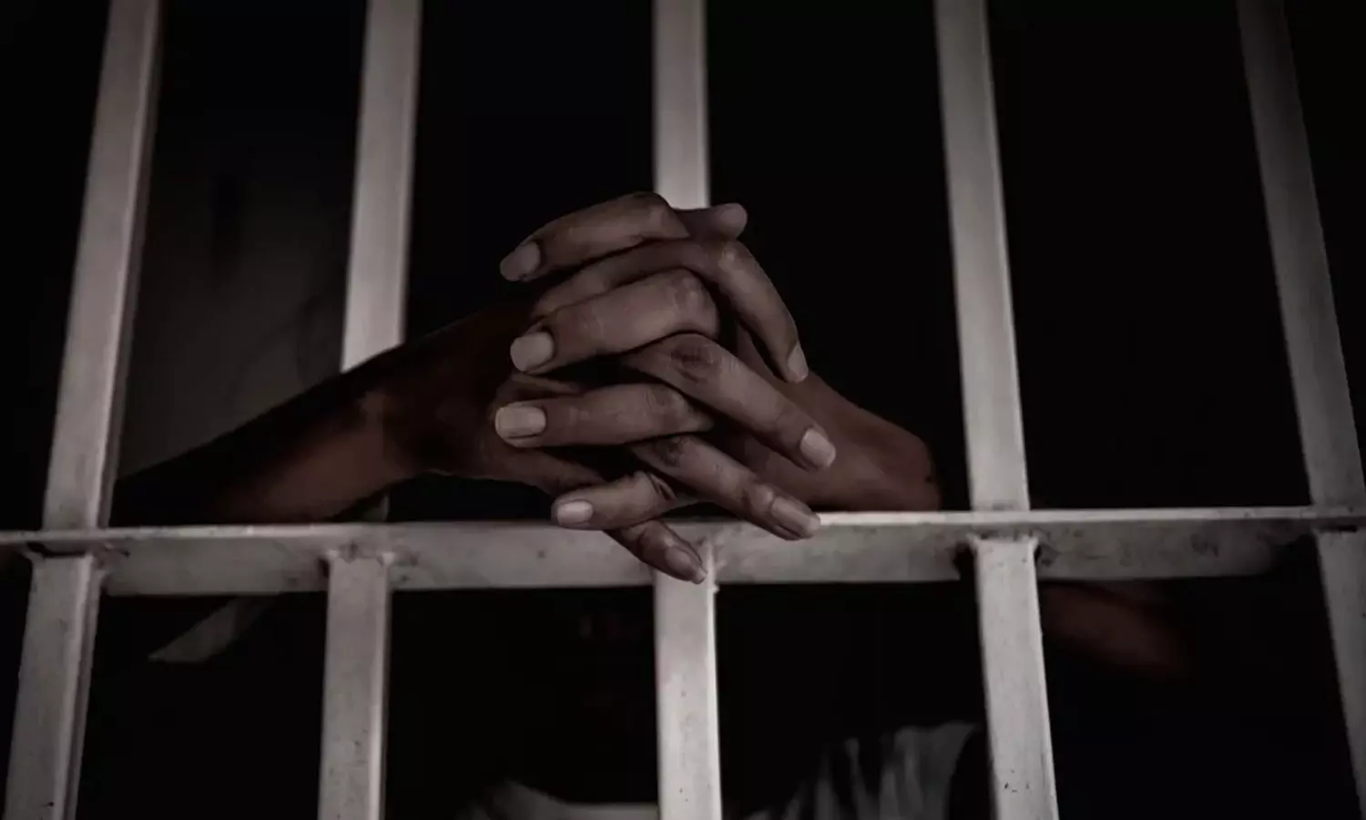 പ്രായപൂർത്തിയാവാത്ത പെൺകുട്ടിയെ പീഡിപ്പിച്ച കേസിലെ പ്രതി ജയിലിൽ മരിച്ച നിലയിൽ പ്രായപൂർത്തിയാവാത്ത പെൺകുട്ടിയെ പീഡിപ്പിച്ച കേസിലെ പ്രതി ജയിലിൽ മരിച്ച നിലയിൽ