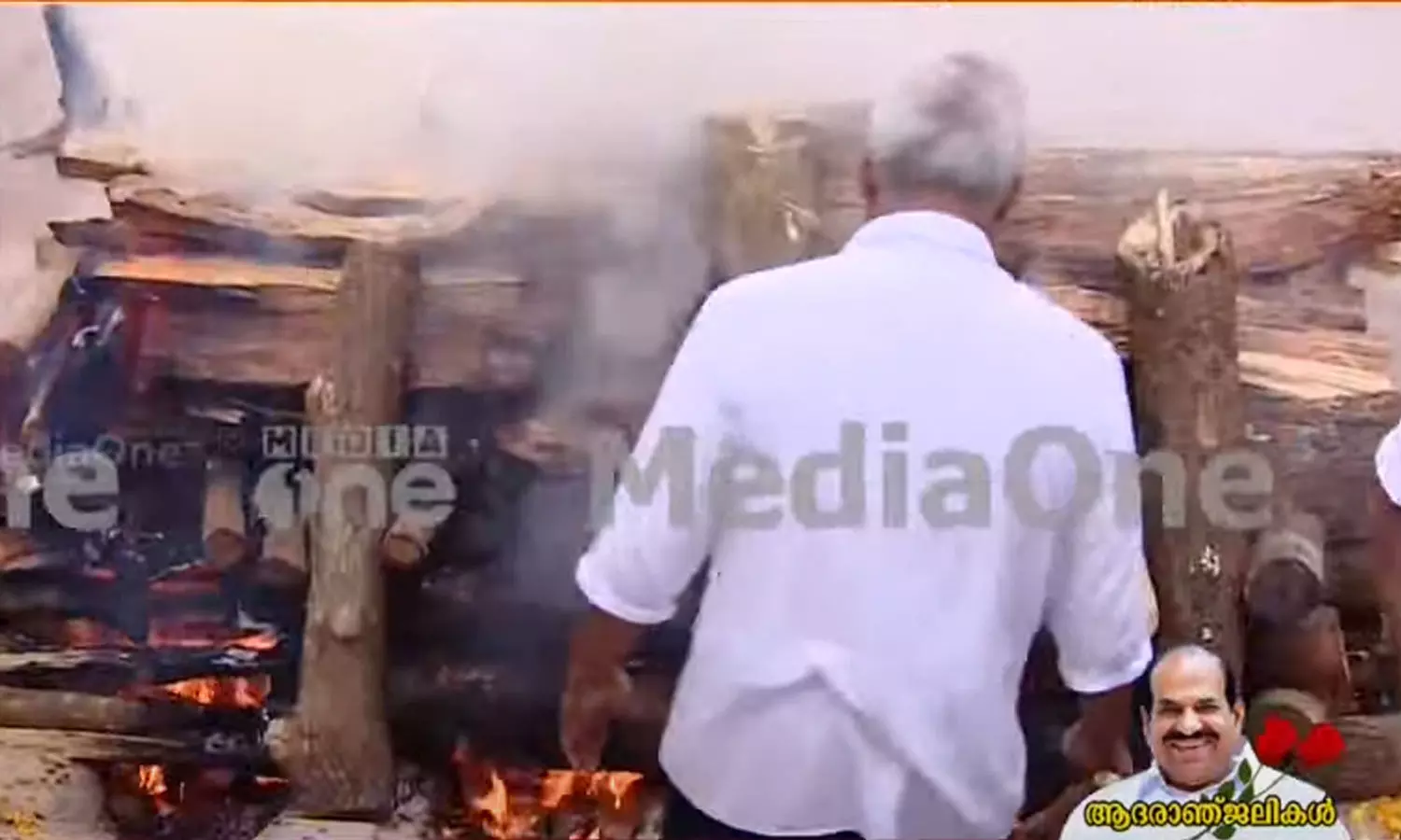 ജനനായകന് റെഡ് സല്യൂട്ട്; കോടിയേരിക്ക് ജന്മനാടിന്റെ വിട