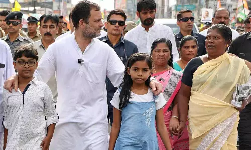 ഒരു ആധുനിക യാത്രയുടെ ചിഹ്നശാസ്ത്രം ഒരു ആധുനിക യാത്രയുടെ ചിഹ്നശാസ്ത്രം