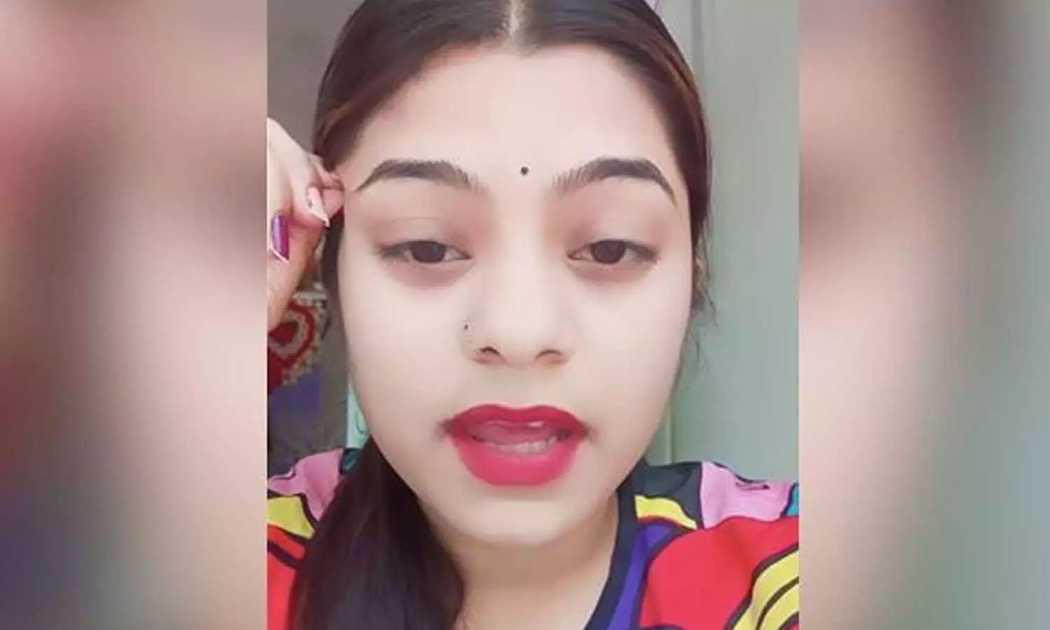 ക്ഷേത്രപരിസരത്ത് റീൽ ചിത്രീകരിച്ചു; ഇൻസ്റ്റഗ്രാം താരത്തിനെതിരെ കേസ്