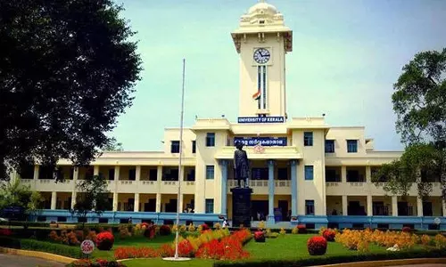 ലൈബ്രറി അസിസ്റ്റന്റ് ഒഴിവുകള് പി.എസ്.സിക്ക് റിപ്പോർട്ട് ചെയ്യാതെ കേരള സര്വകലാശാല ലൈബ്രറി അസിസ്റ്റന്റ് ഒഴിവുകള് പി.എസ്.സിക്ക് റിപ്പോർട്ട് ചെയ്യാതെ കേരള സര്വകലാശാല