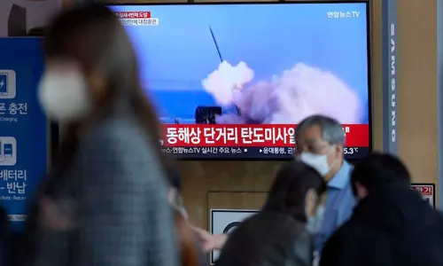 ജപ്പാനുമുകളിലൂടെ ഉ.കൊറിയയുടെ മിസൈൽ; ജനങ്ങളെ ഒഴിപ്പിച്ചു, ട്രെയിനുകൾ റദ്ദാക്കി-പരിഭ്രാന്തി